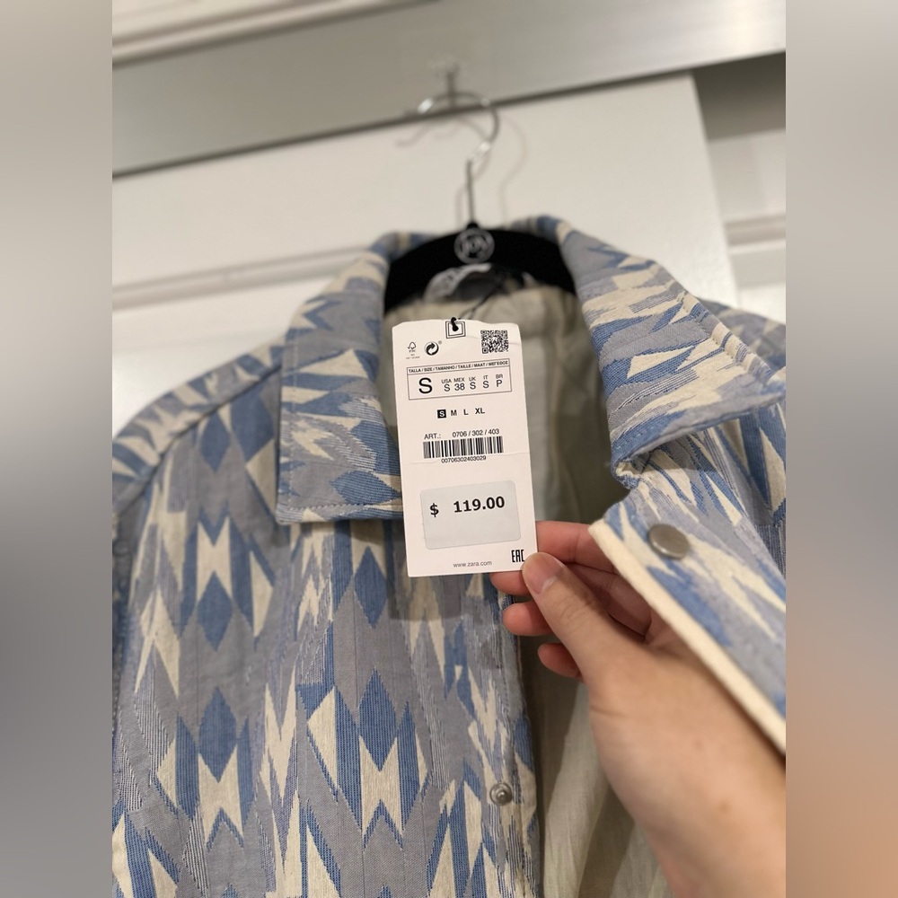 ZARA Men's Blue Patterned Jacket - Picture 14 of 16